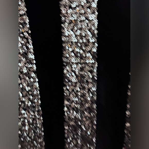 ELOQUII Plus Size- Velvet & Sequin Long Sleeve Bodycon Cocktail Dress- Size 24w - Picture 8 of 10